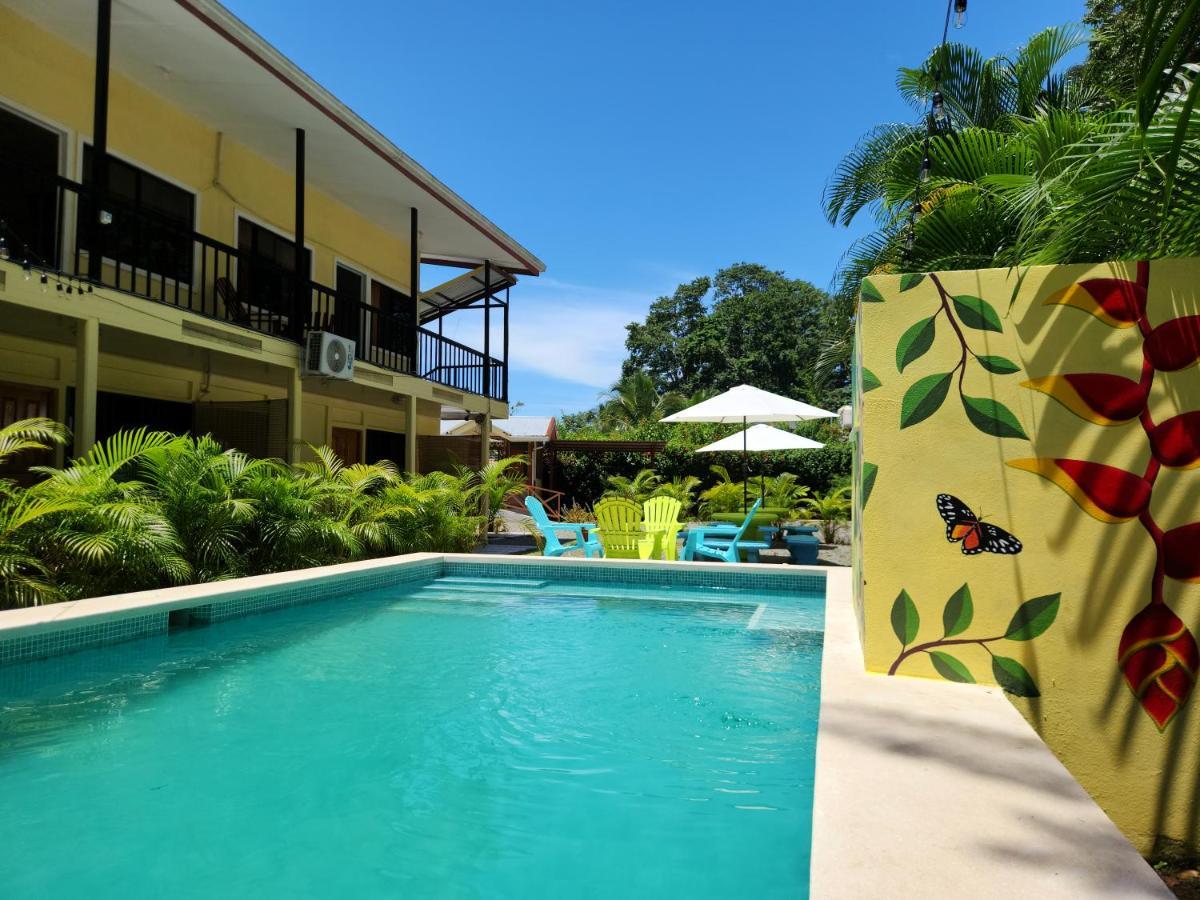 Family Hotel Puerto Viejo de Talamanca Eksteriør billede