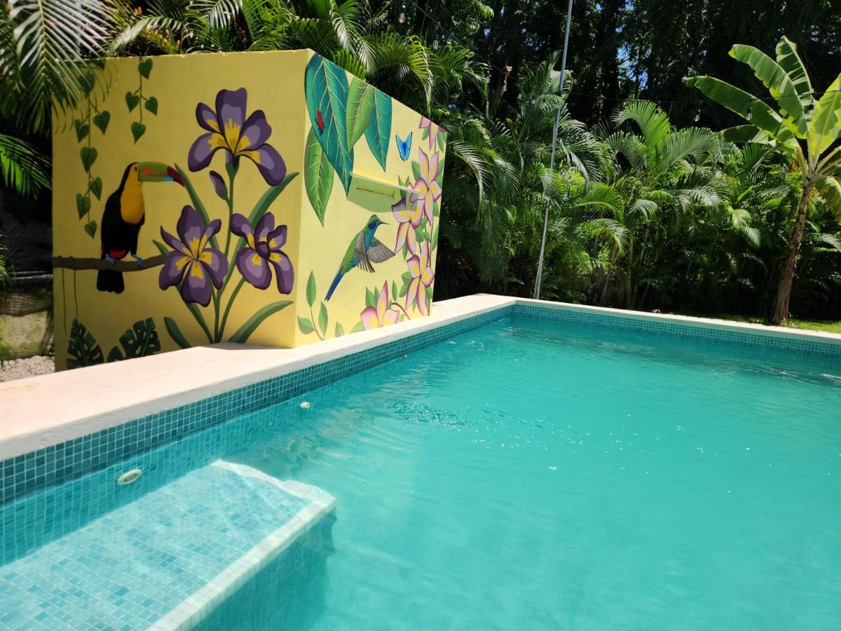 Family Hotel Puerto Viejo de Talamanca Eksteriør billede