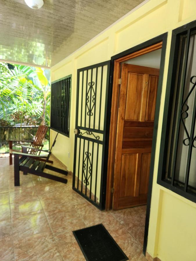 Family Hotel Puerto Viejo de Talamanca Eksteriør billede