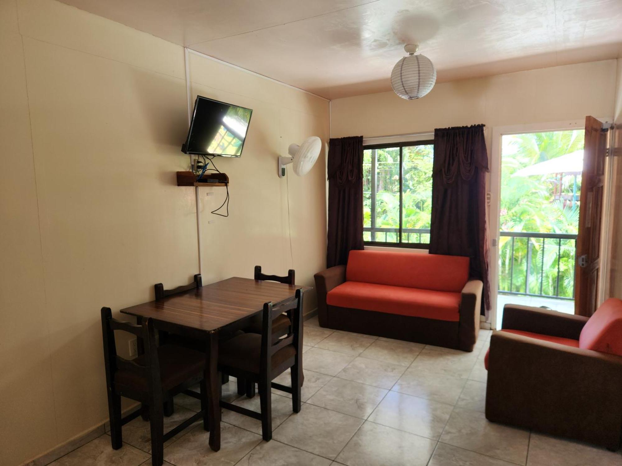 Family Hotel Puerto Viejo de Talamanca Eksteriør billede