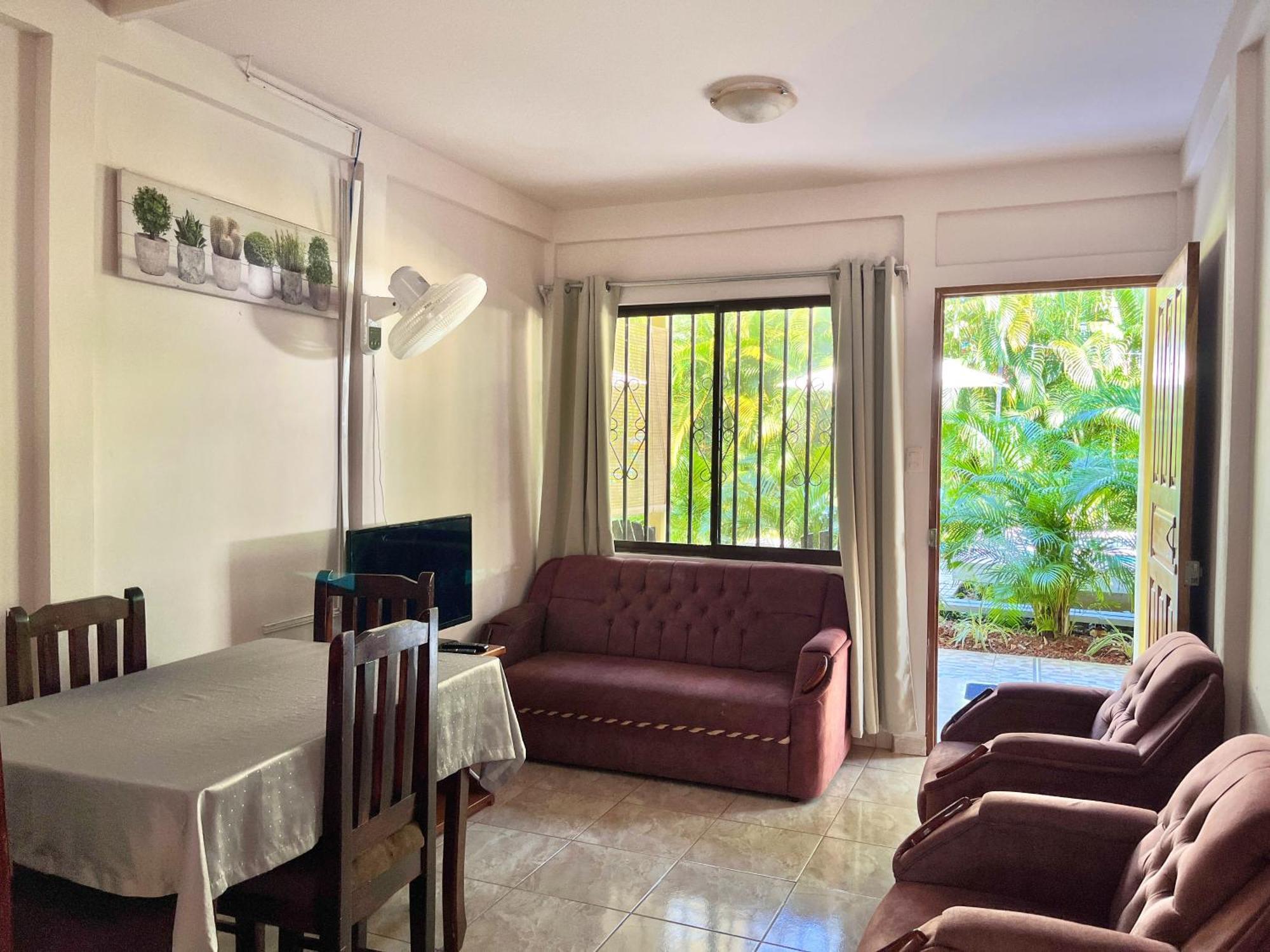 Family Hotel Puerto Viejo de Talamanca Eksteriør billede